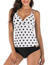 Gestreifter Badeanzug